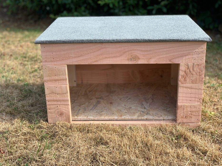 Cat huts for sales outside